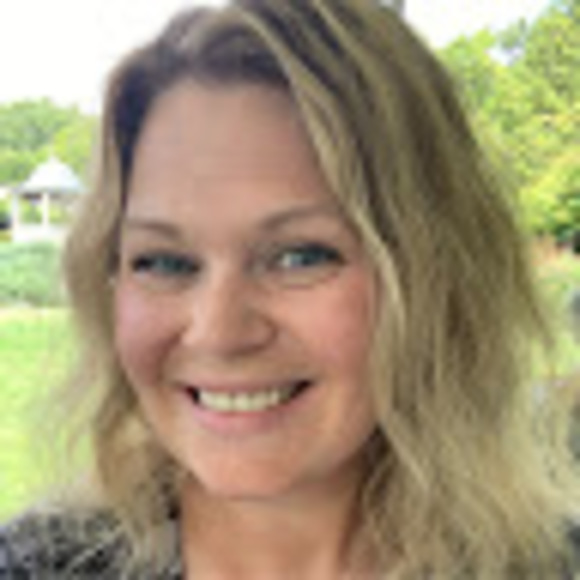 Meet your Posher, Heather - Picture 1 of 1